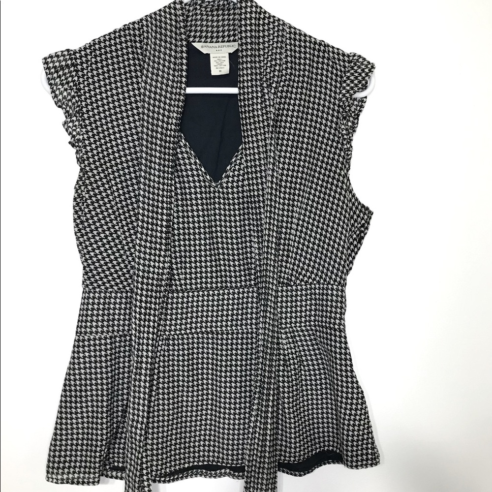 BANANA REPUBLIC | Black & Cream Houndstooth Ruffle Cap Sleeve Tie Top Size M